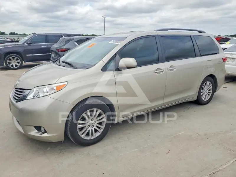 2017 Toyota SIENNA фото