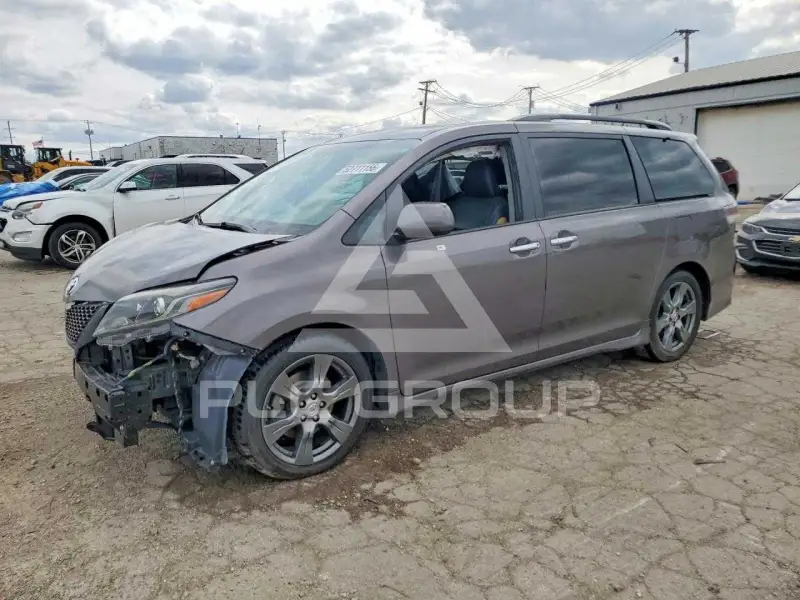 2017 Toyota SIENNA фото