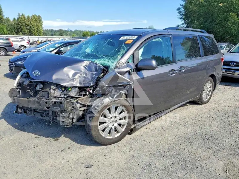 2017 Toyota SIENNA фото