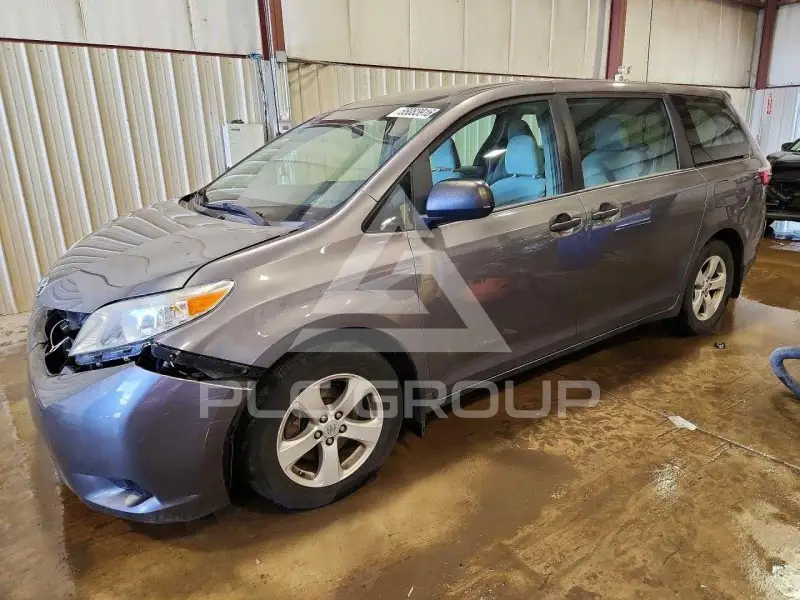 2017 Toyota SIENNA фото