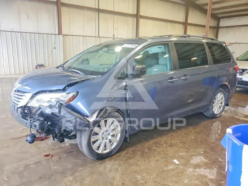 2017 Toyota SIENNA фото
