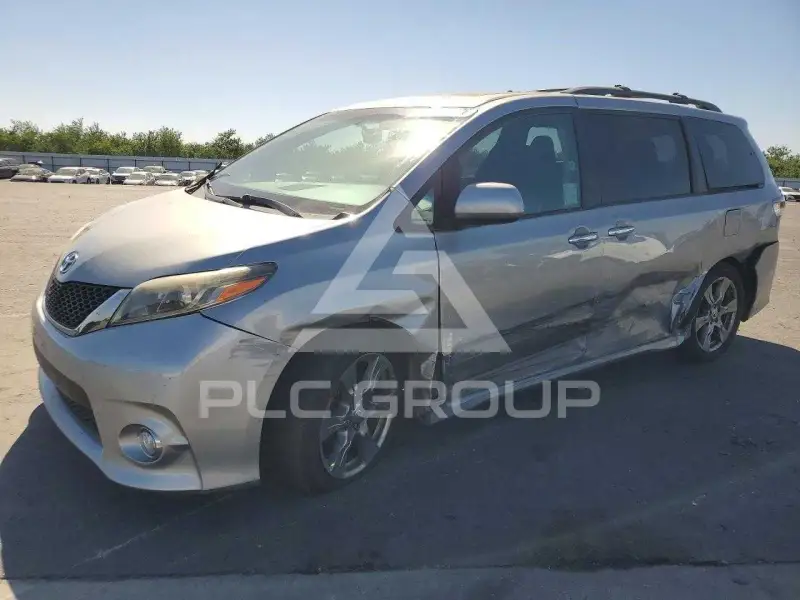 2017 Toyota SIENNA фото