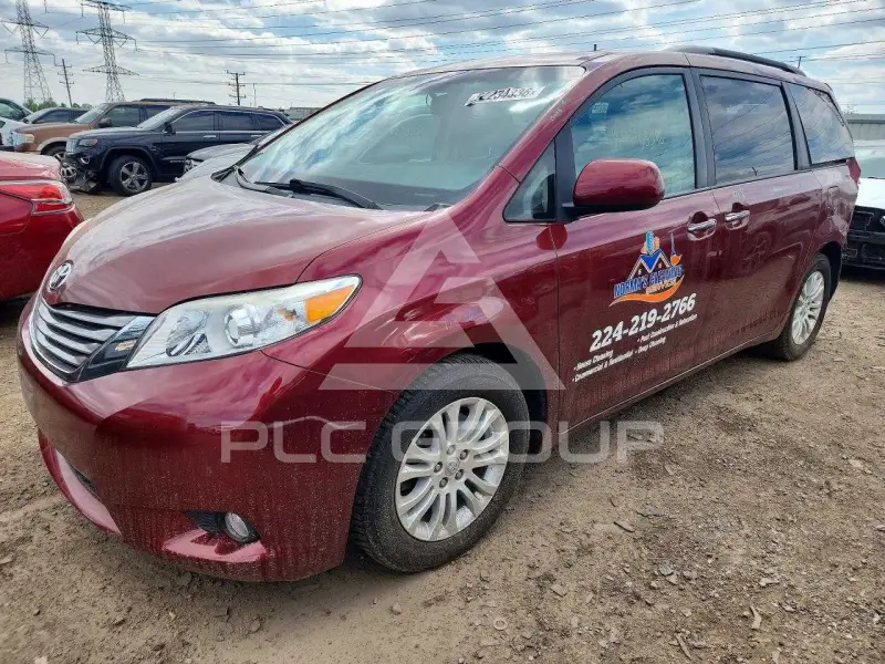 2017 Toyota SIENNA фото