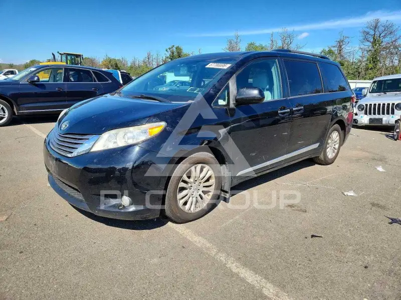 2017 Toyota SIENNA фото