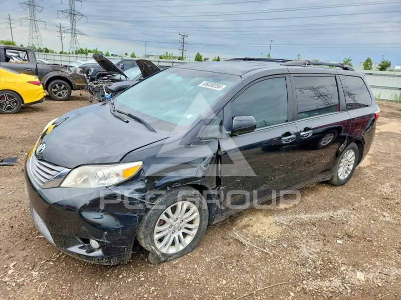 2017 Toyota SIENNA фото