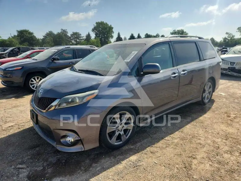 2017 Toyota SIENNA фото