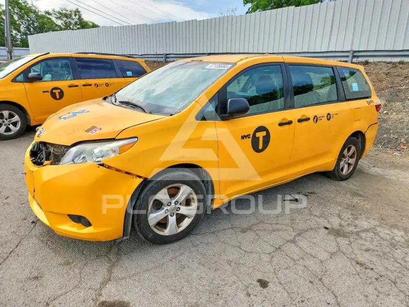 2017 Toyota SIENNA фото