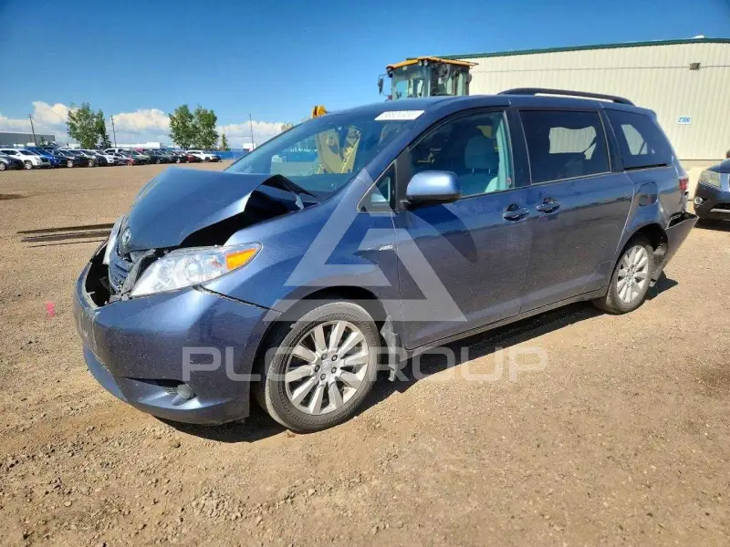 2017 Toyota SIENNA фото