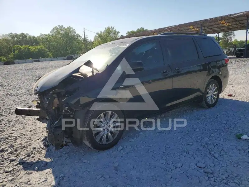 2017 Toyota SIENNA фото