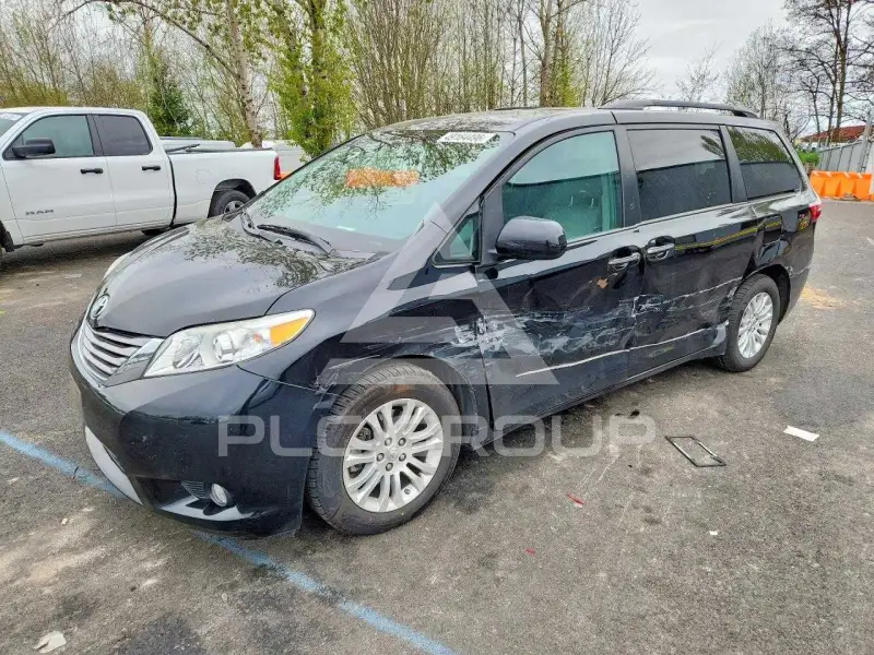 2017 Toyota SIENNA фото