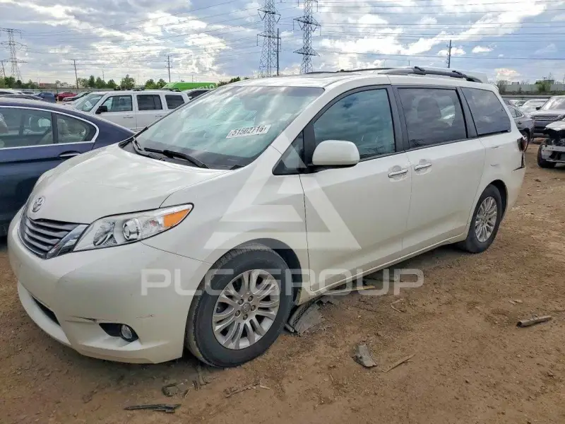 2017 Toyota SIENNA фото