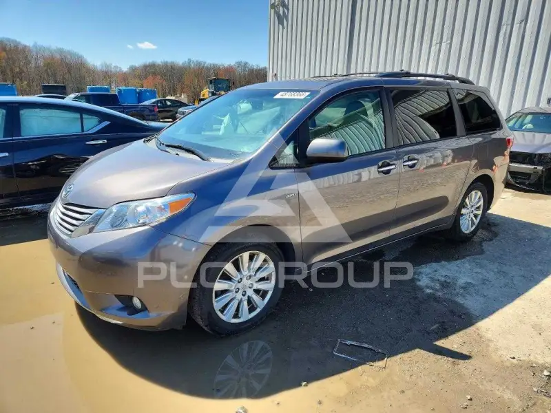 2017 Toyota SIENNA фото