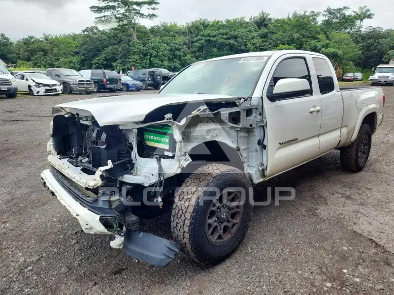2017 Toyota TACOMA photo