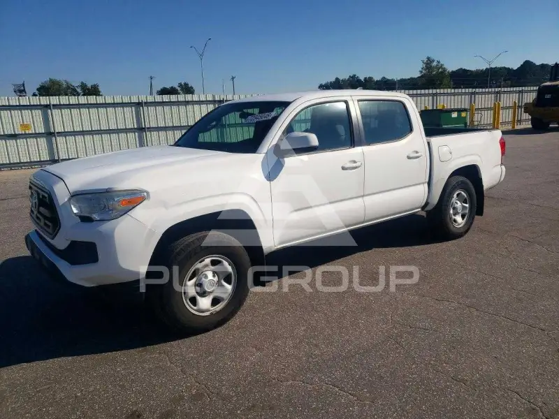 2017 Toyota TACOMA photo