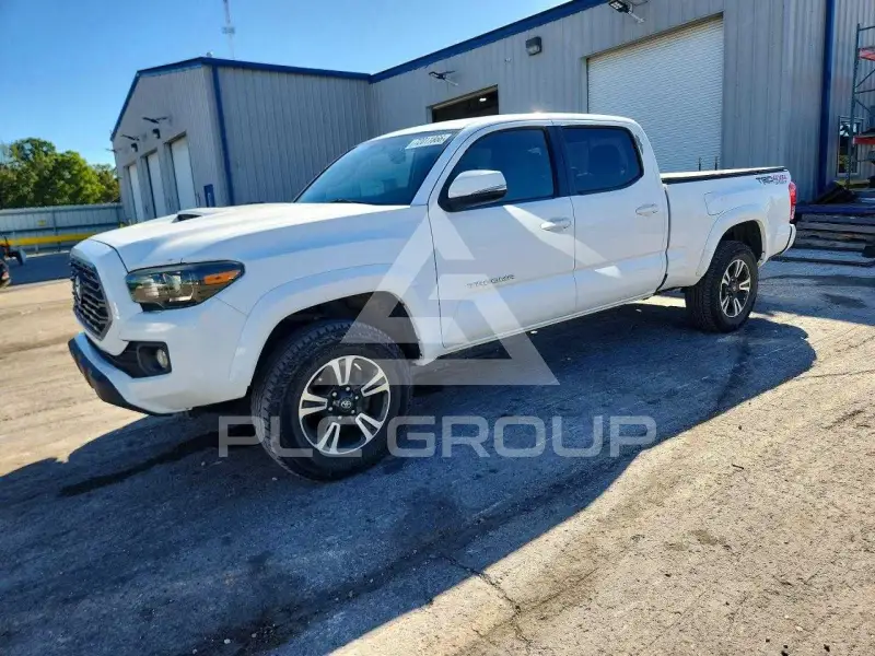 2017 Toyota TACOMA фото