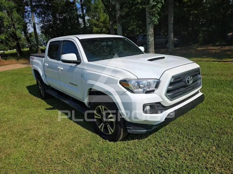 2017 Toyota TACOMA фото