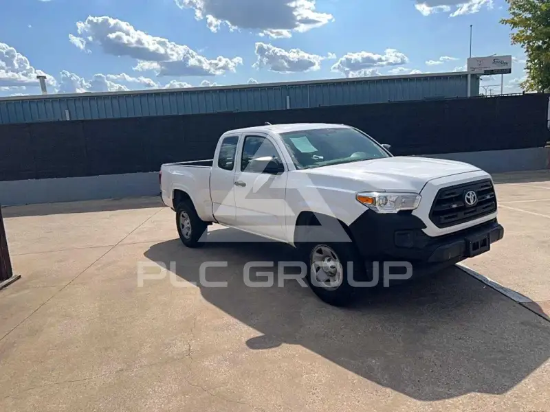 2017 Toyota TACOMA фото
