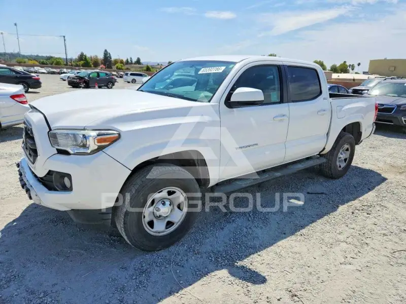 2017 Toyota TACOMA photo