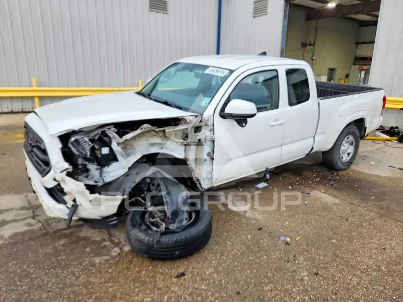 2017 Toyota TACOMA photo