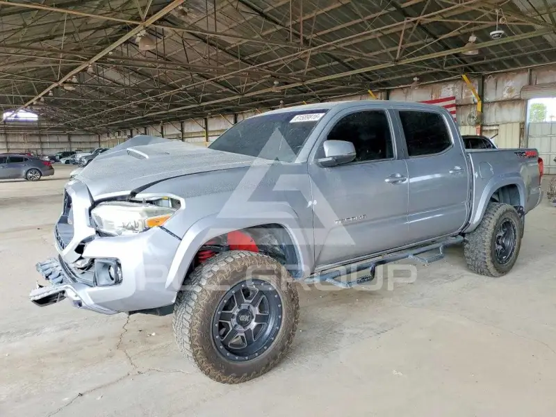 2017 Toyota TACOMA photo