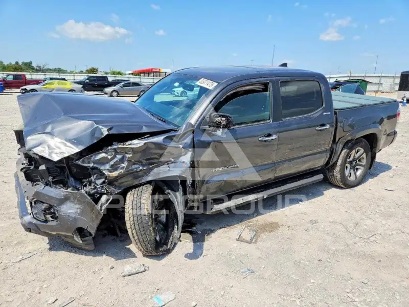 2017 Toyota TACOMA photo
