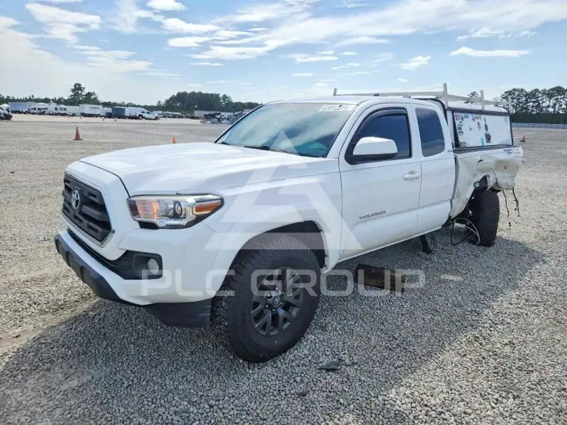 2017 Toyota TACOMA фото