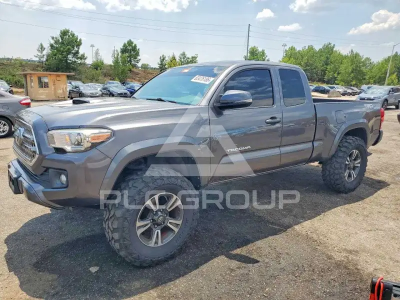 2017 Toyota TACOMA фото