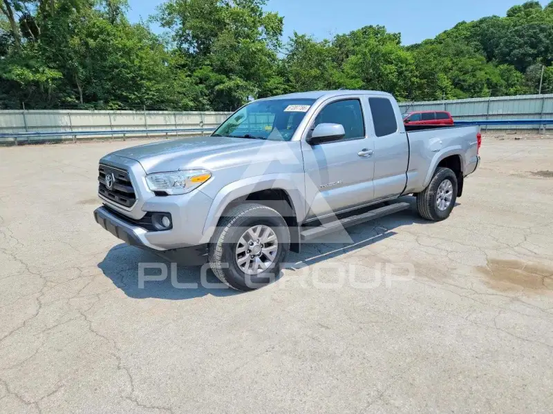2017 Toyota TACOMA фото