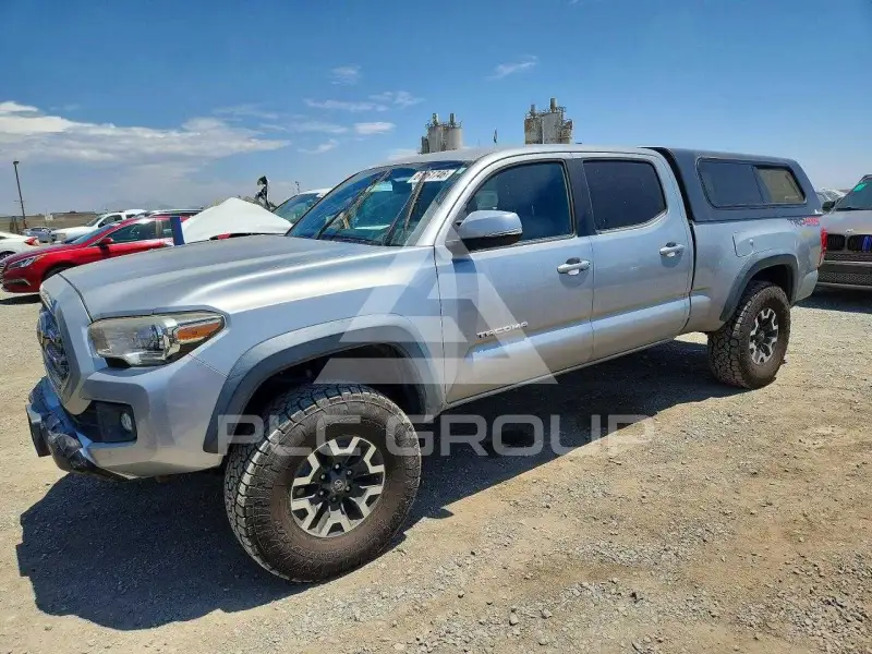 2017 Toyota TACOMA photo