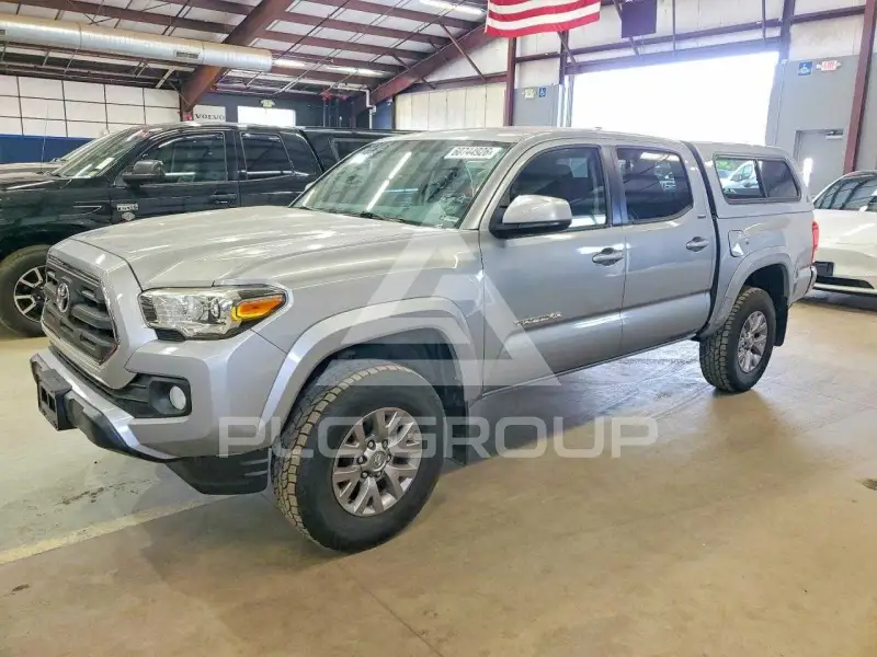 2017 Toyota TACOMA photo