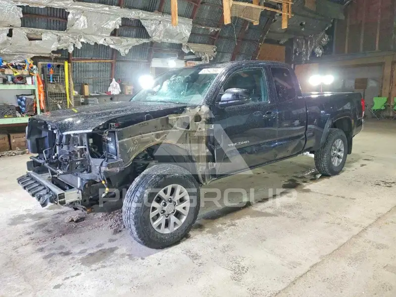 2017 Toyota TACOMA photo