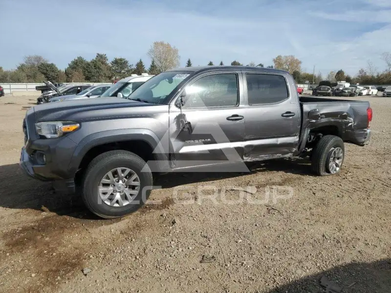 2017 Toyota TACOMA photo