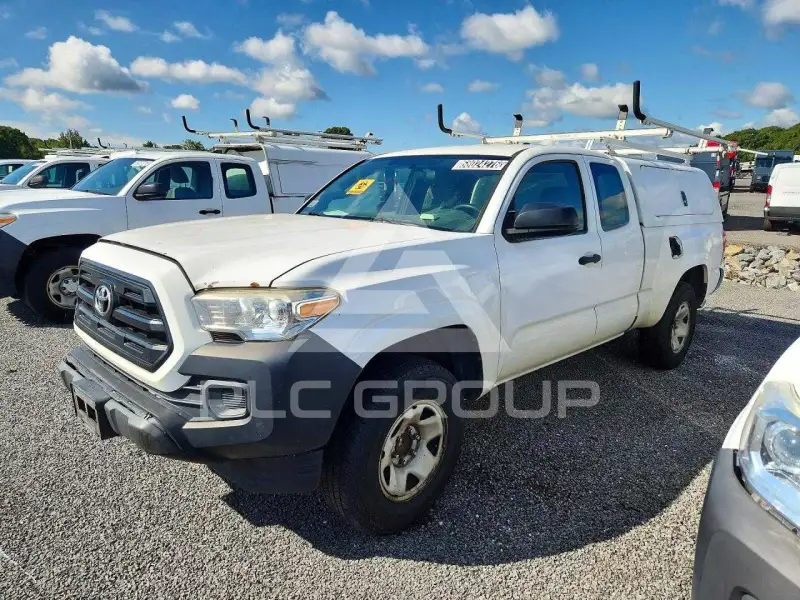 2017 Toyota TACOMA фото