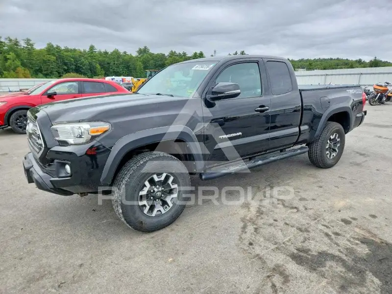 2017 Toyota TACOMA photo