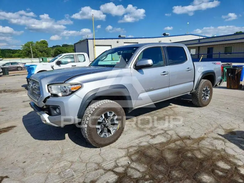 2017 Toyota TACOMA photo