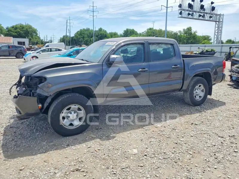 2017 Toyota TACOMA photo