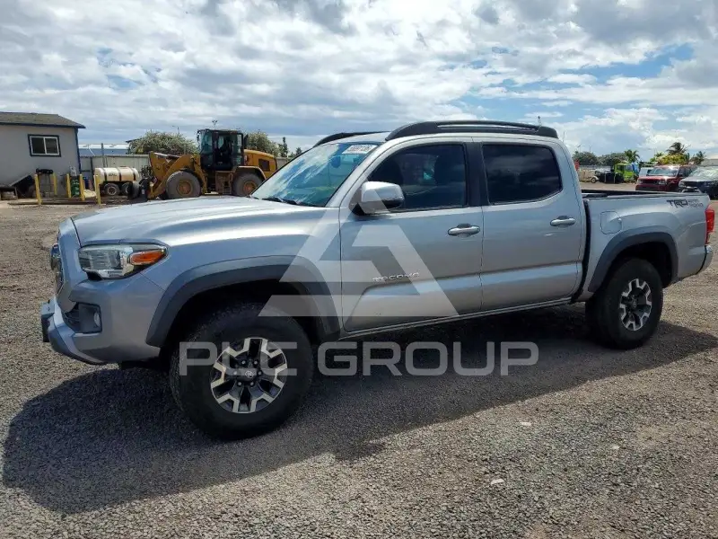 2017 Toyota TACOMA photo