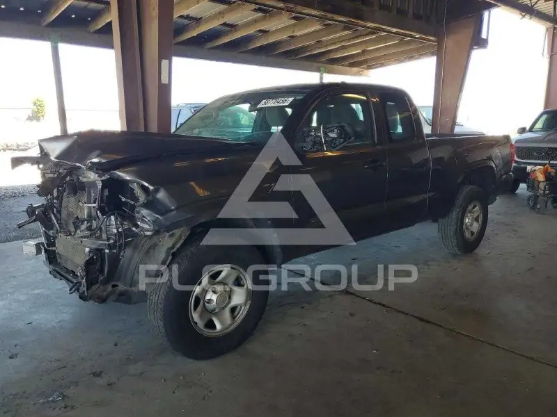 2017 Toyota TACOMA photo