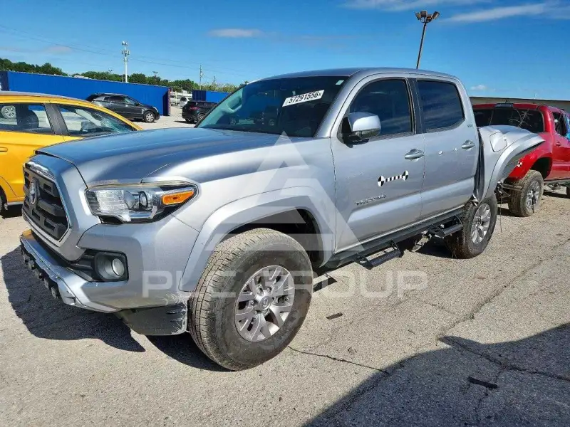 2017 Toyota TACOMA photo