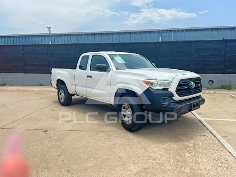 2017 Toyota TACOMA photo