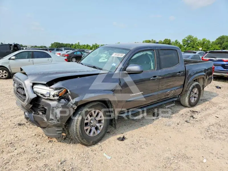 2017 Toyota TACOMA photo