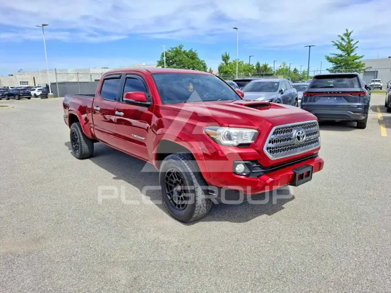 2017 Toyota TACOMA фото