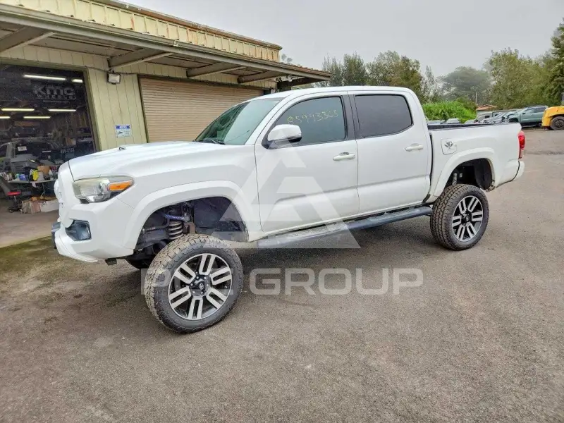 2017 Toyota TACOMA фото