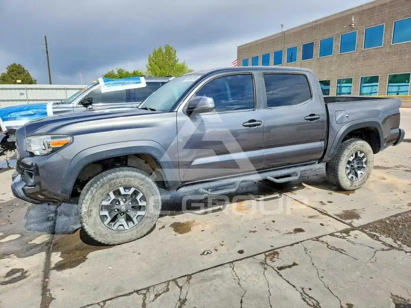 2017 Toyota TACOMA фото