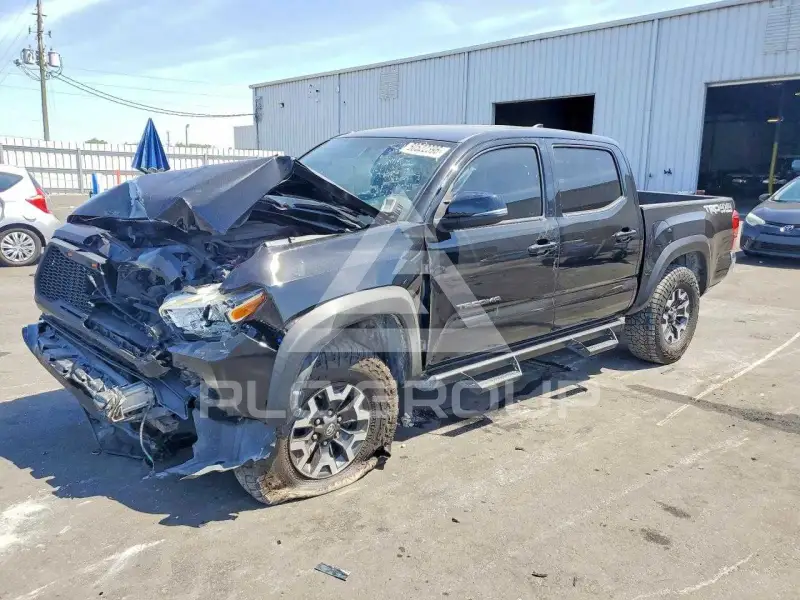 2017 Toyota TACOMA photo
