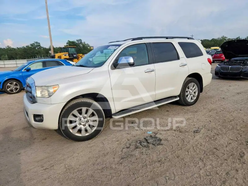 2017 Toyota SEQUOIA фото