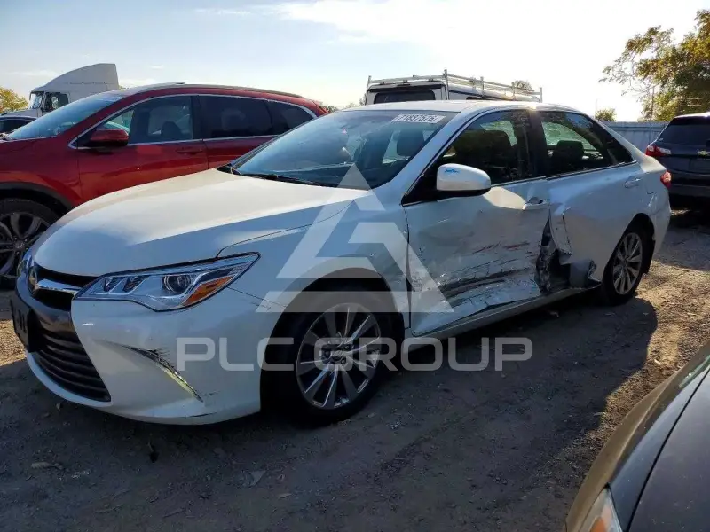 2017 Toyota CAMRY фото