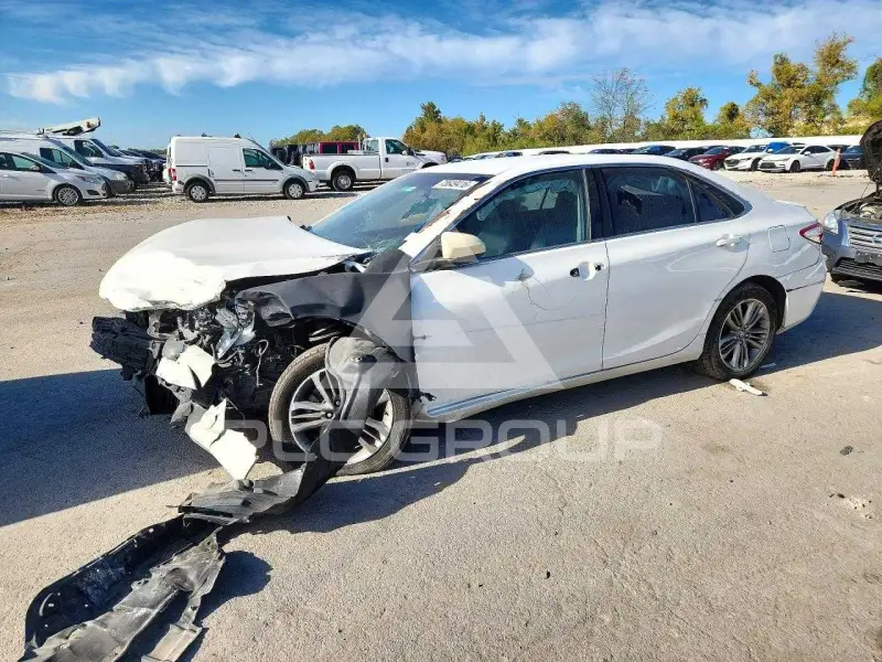 2017 Toyota CAMRY фото