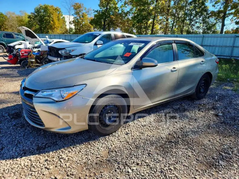 2017 Toyota CAMRY фото