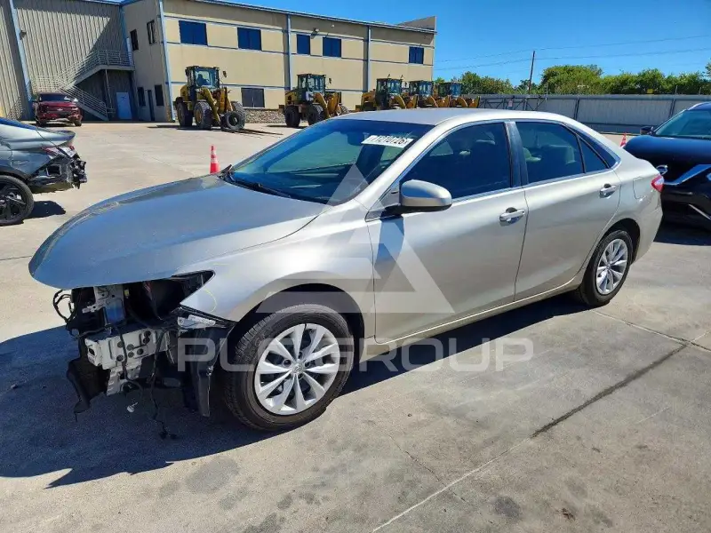 2017 Toyota CAMRY photo
